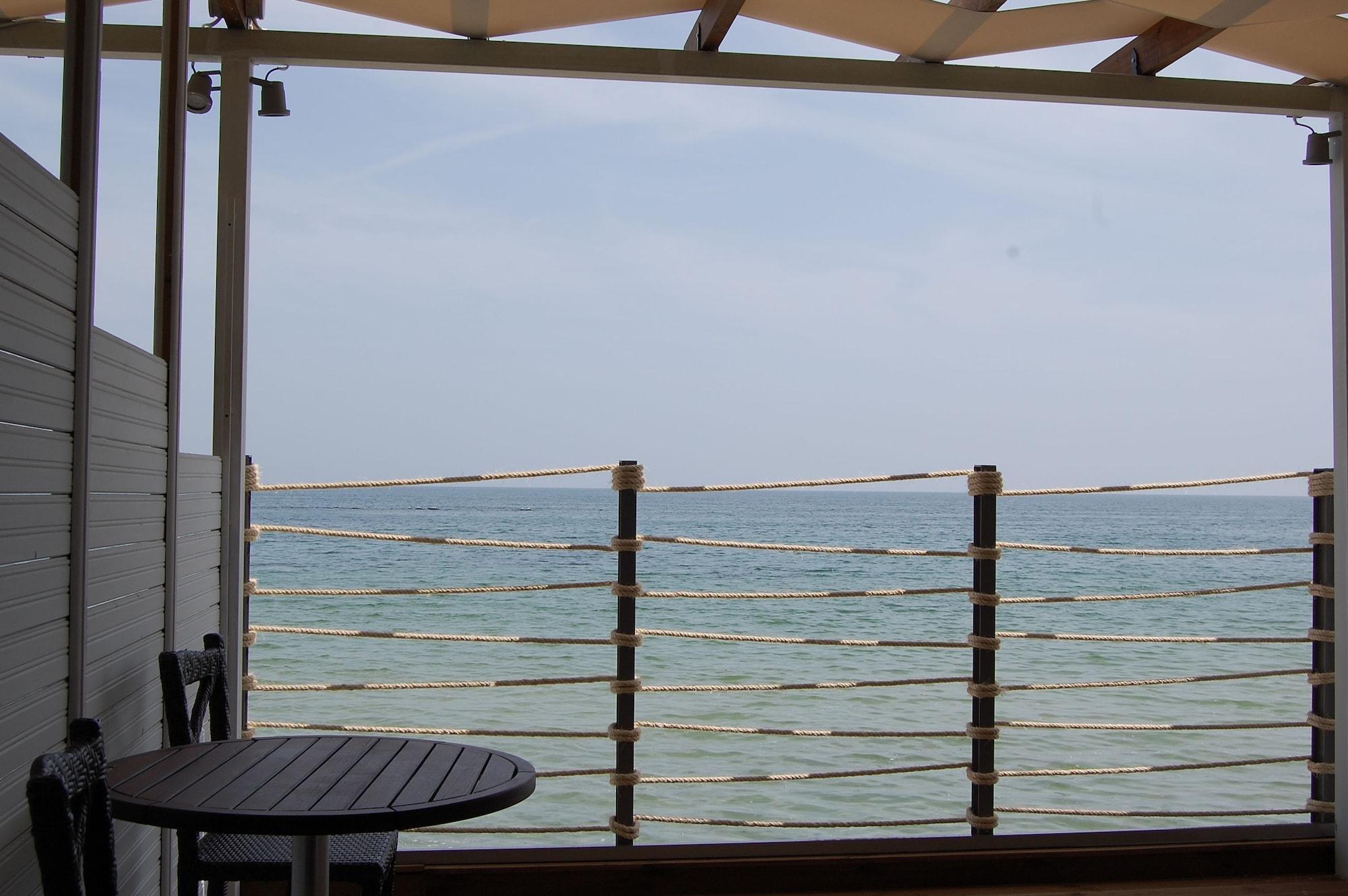 Paralia Beach Boutique Hotel Exterior foto